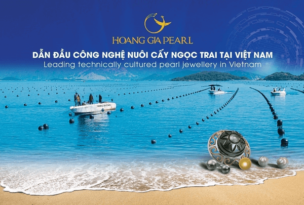 Christmas Gifts at Hoang Gia Pearl Museum Nha Trang | Elegant Pearl Jewelry demo
