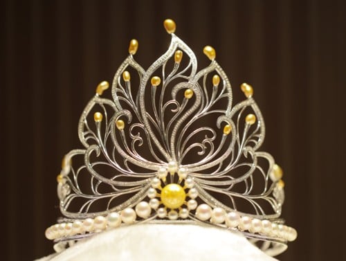 Miss Vietnam 2014 crown by Hoang Gia Pearl